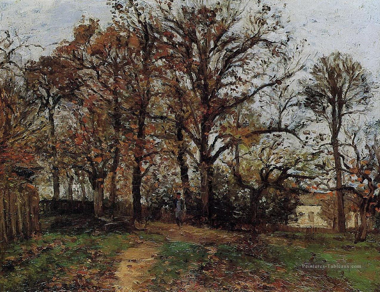 arbres sur une colline automne paysage à louveciennes 1872 Camille Pissarro Peintures à l'huile
